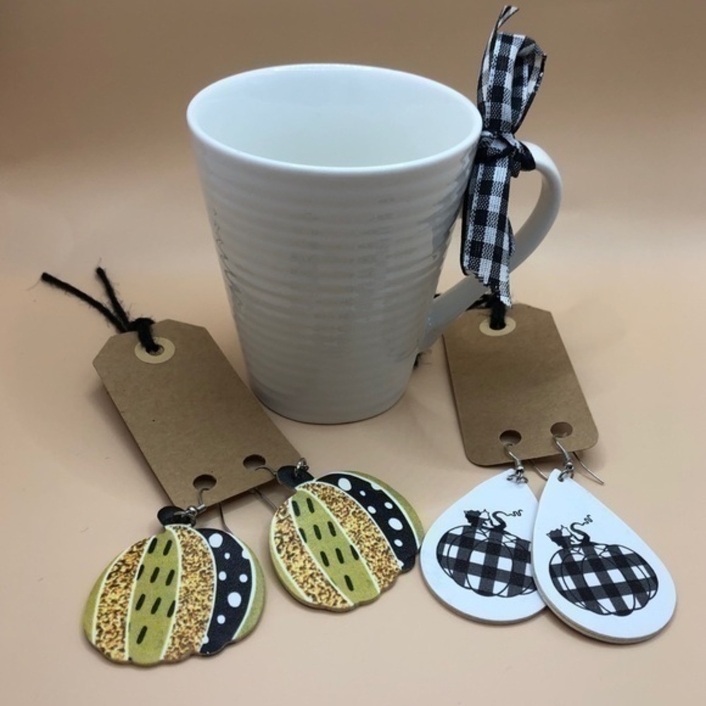 Fall 🍁 Pumpkin Set of Dangle Earrings &  Cozy Grooved Mug, Great Teacher Gift!